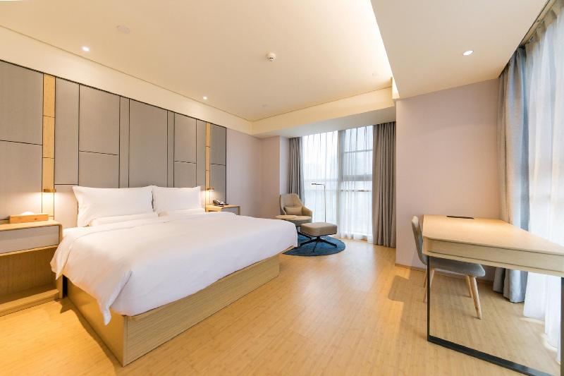 Bed room