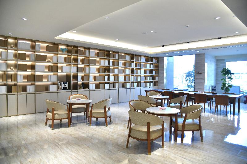 Ji Hotel (Rizhao Lighthouse Seaside Scenic Area) image