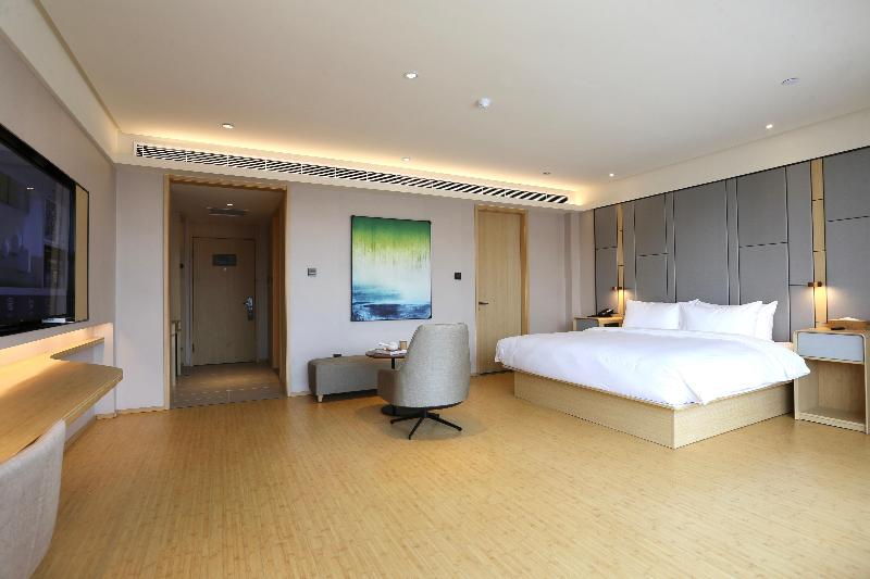 Ji Hotel (Rizhao Lighthouse Seaside Scenic Area) image