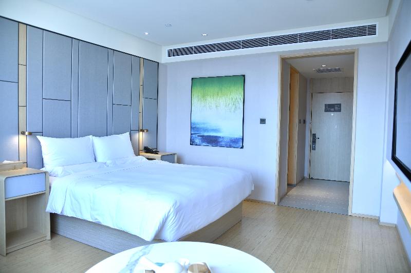 Ji Hotel (Rizhao Lighthouse Seaside Scenic Area) image