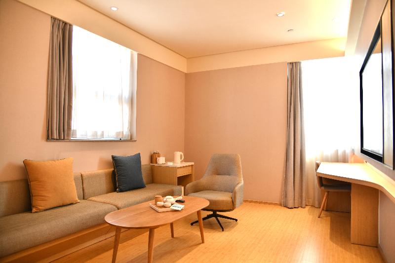 Ji Hotel (Rizhao Lighthouse Seaside Scenic Area) image