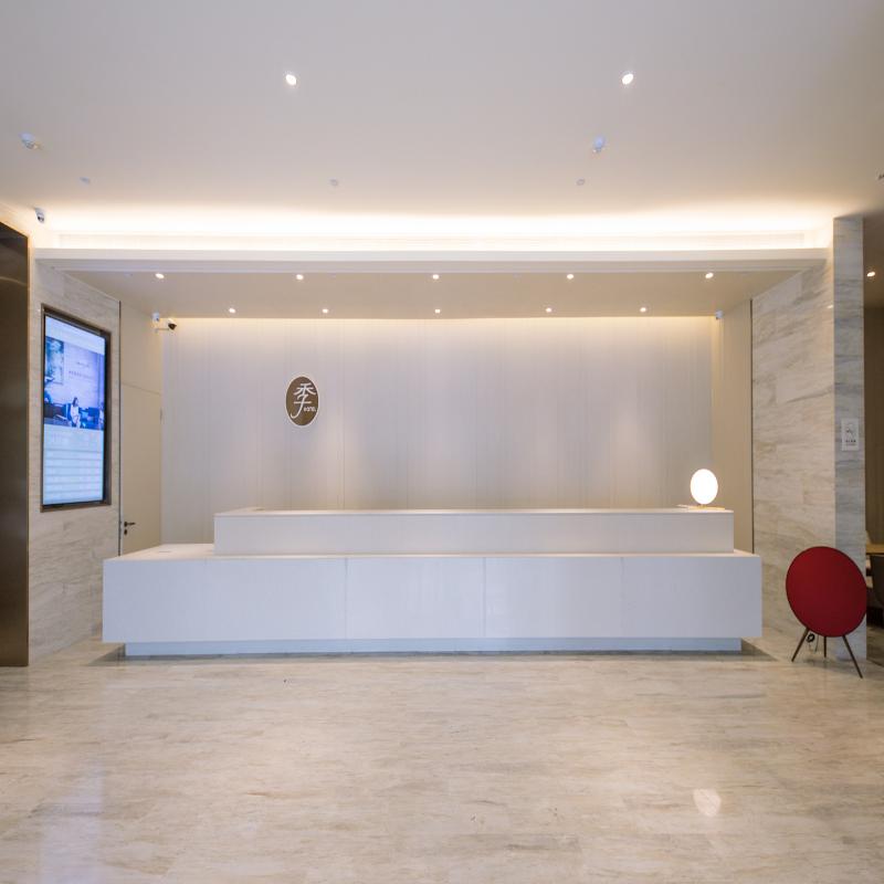 Ji Hotel (Jiaxing Wanda Plaza) image