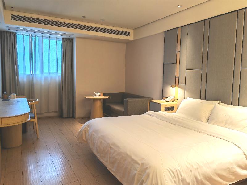 Ji Hotel (Jiaxing Wanda Plaza) image