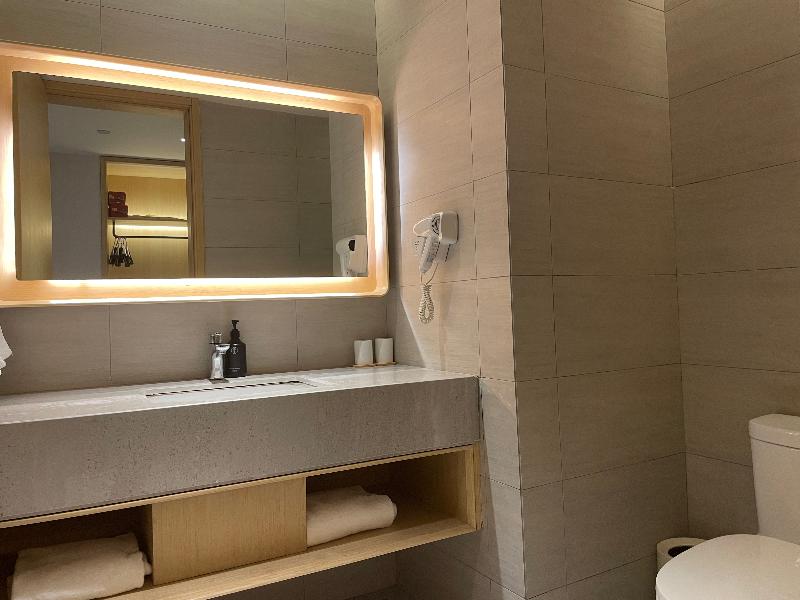 Ji Hotel (Jiaxing Wanda Plaza) image