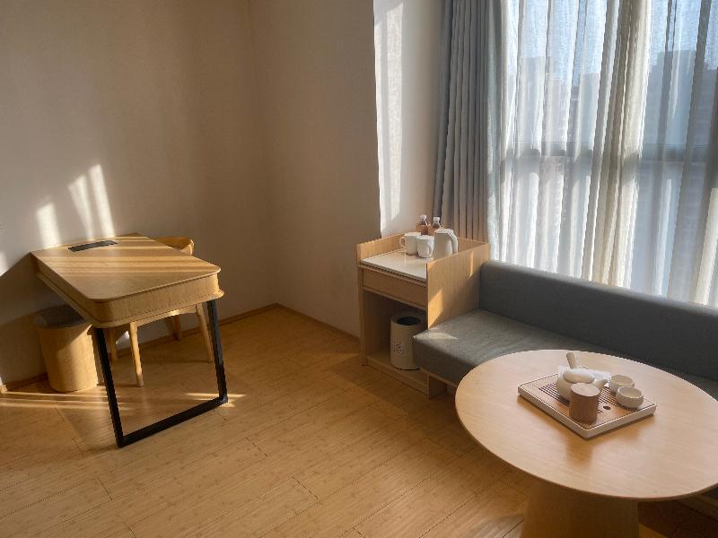 Ji Hotel (Jiaxing Wanda Plaza) image