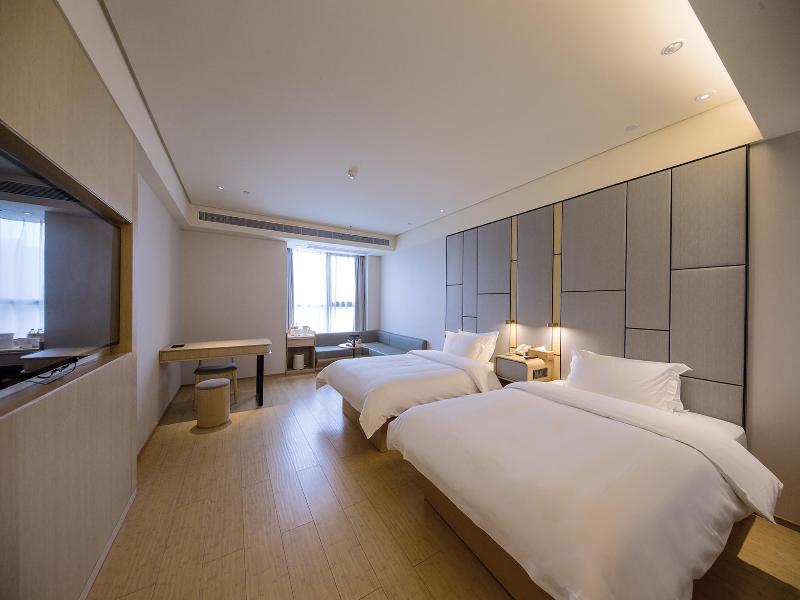 Ji Hotel (Jiaxing Wanda Plaza) image