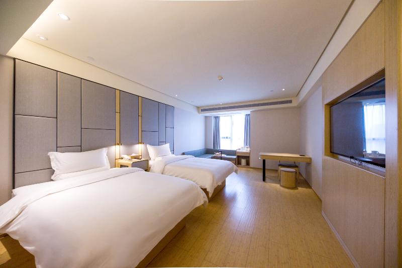 Ji Hotel (Jiaxing Wanda Plaza) image