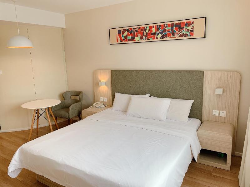 Hanting Hotel (Jiaxing Tongxiang Zhenxing Road) image