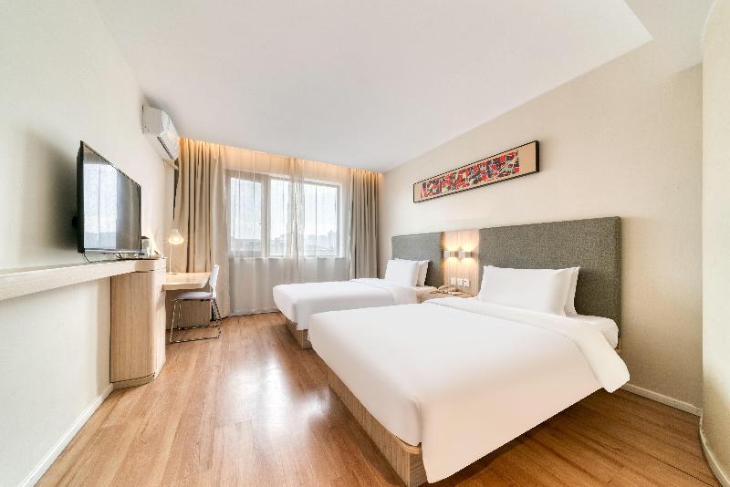 Hanting Hotel (Jiaxing Tongxiang Zhenxing Road) image