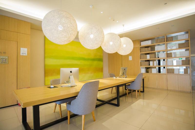 Ji Hotel (Kaifeng Jinming Square) image