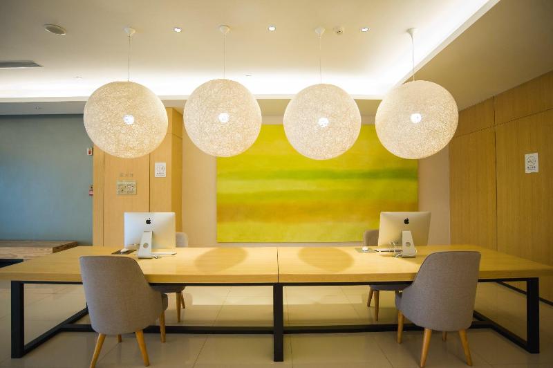 Ji Hotel (Kaifeng Jinming Square) image