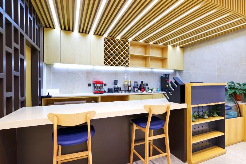 Starway Hotel (Zhengzhou Xinzheng International Ai — main photo