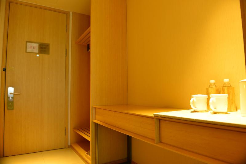 Ji Hotel (Xining Haihu New Area) image