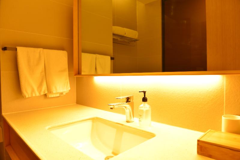Ji Hotel (Xining Haihu New Area) image