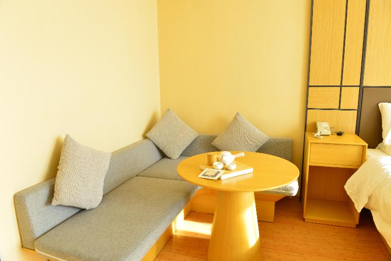 Ji Hotel (Xining Haihu New Area) image
