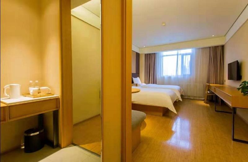 Ji Hotel (Xining Haihu New Area) image