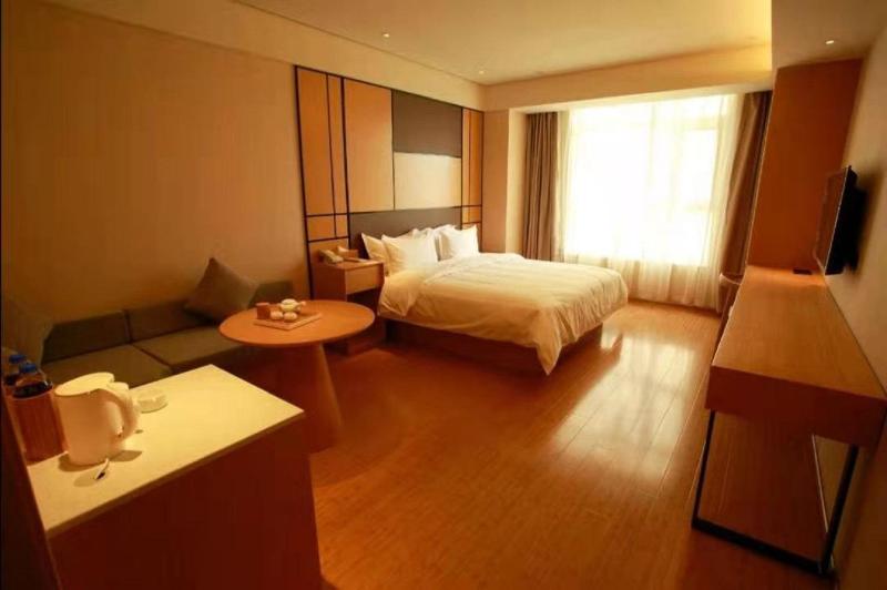 Ji Hotel (Xining Haihu New Area) image