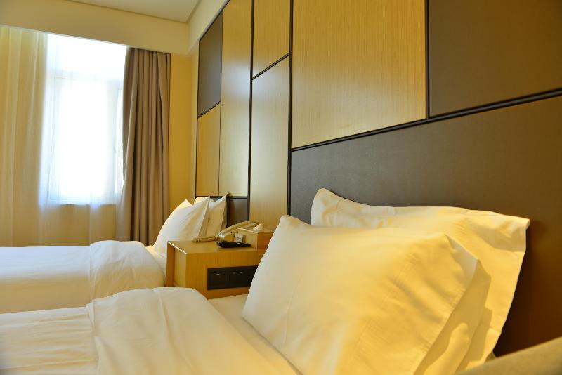 Ji Hotel (Xining Haihu New Area) image