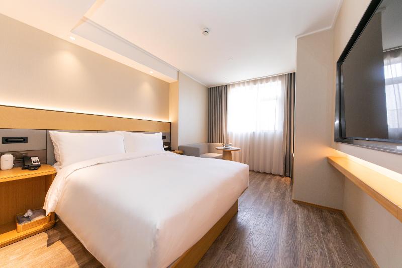 Ji Hotel (Shanghai North Bund Sichuan North Road)