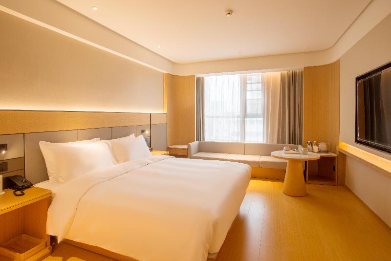 Bed room