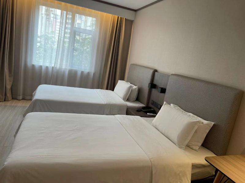 Hanting Hotel (Hengshui Railway Station Huizhong S image