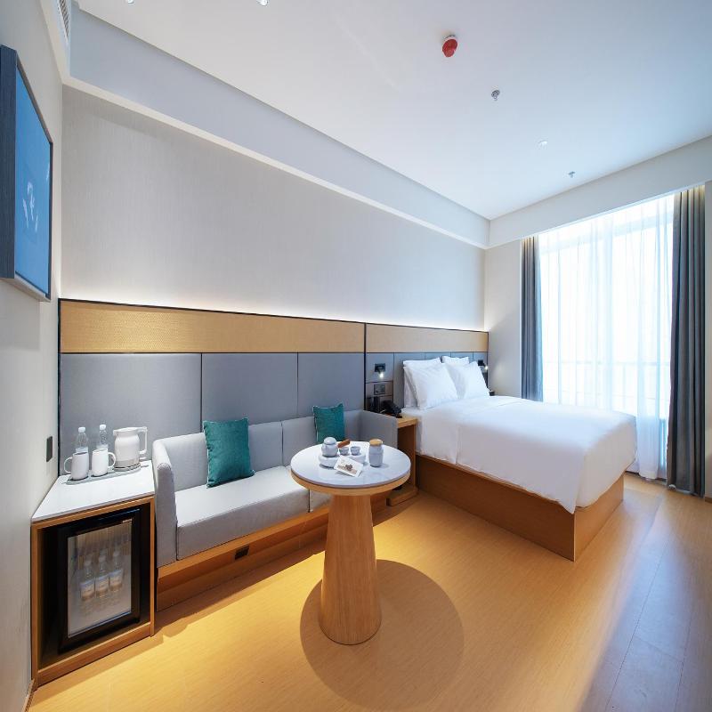 Ji Hotel (Shenyang Middle Street Forbidden City) image