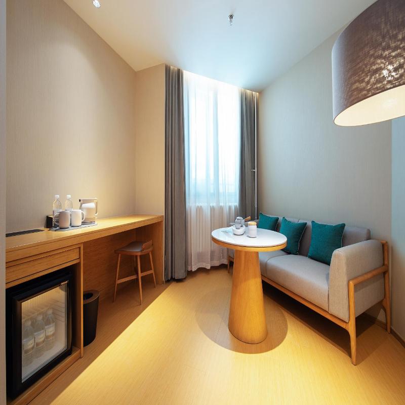 Ji Hotel (Shenyang Middle Street Forbidden City) image