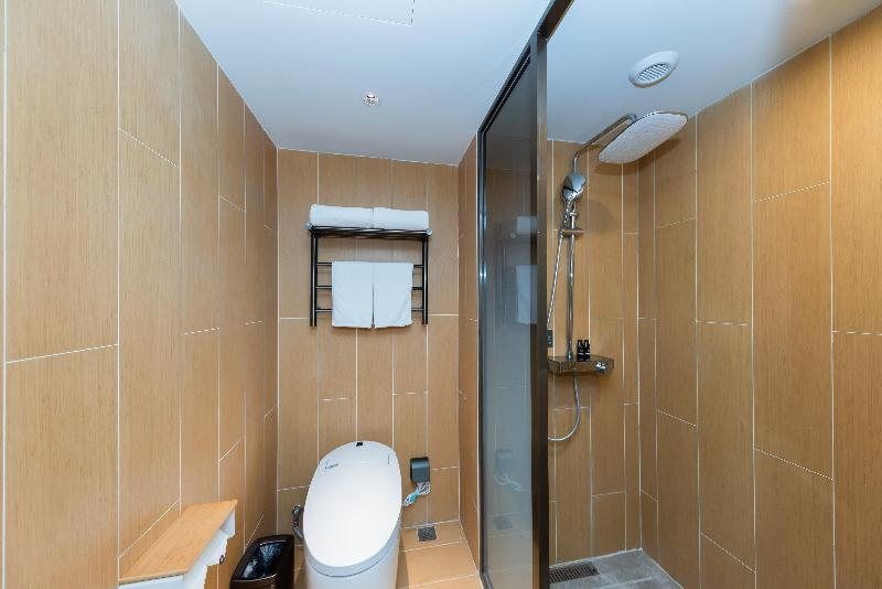 Ji Hotel (Shanghai Zhongshan Park Wuyi Road) image