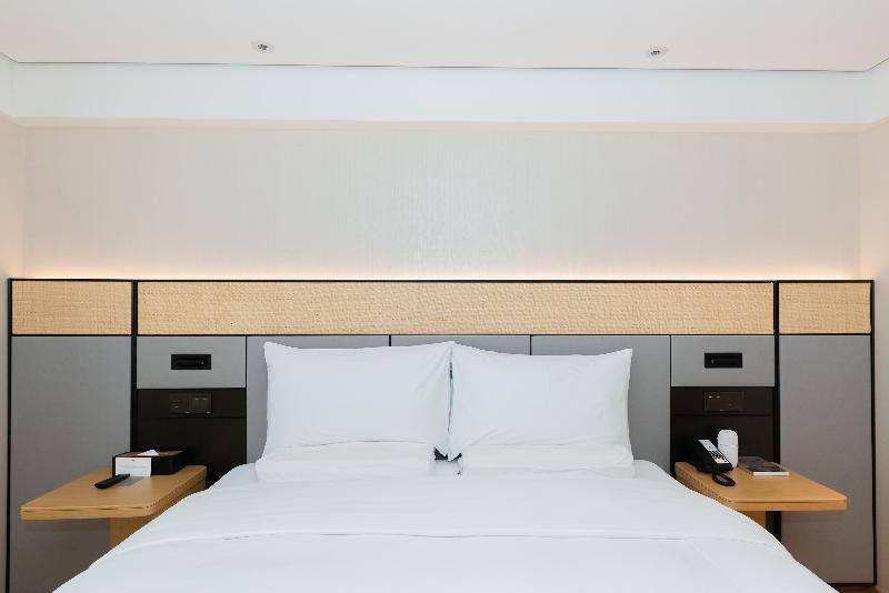 Ji Hotel (Shanghai Zhongshan Park Wuyi Road) image