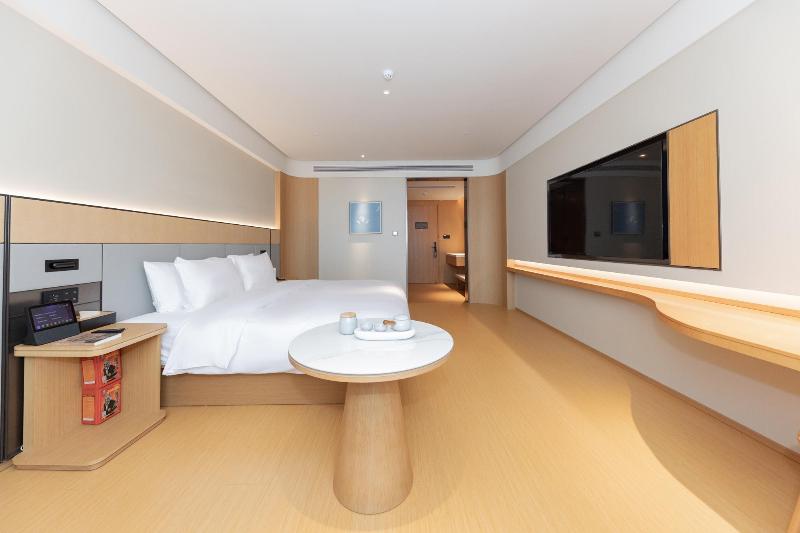 Bed room