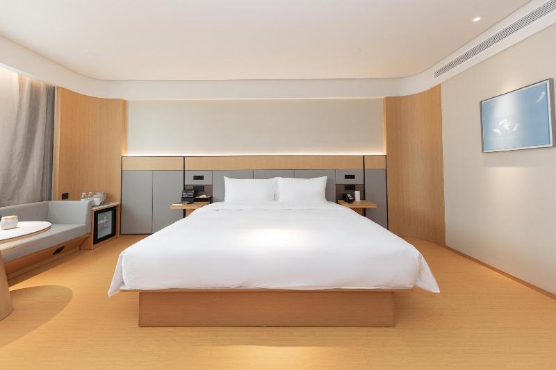 Bed room