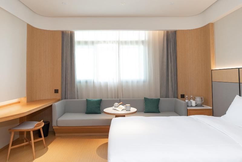 Bed room