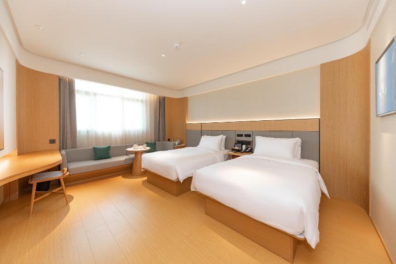 Bed room