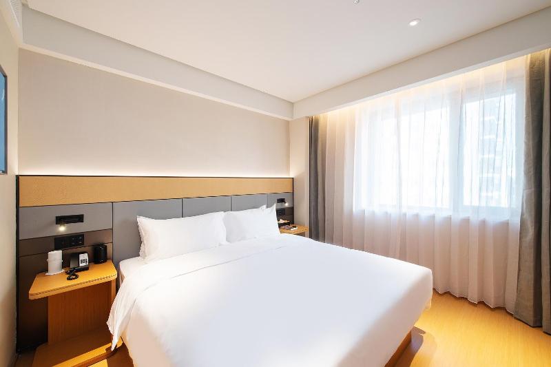 Ji Hotel (Shenyang Sanjing Street) image