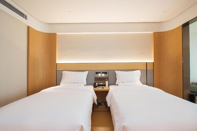 Ji Hotel (Xingtai New Century Plaza Hotel) image