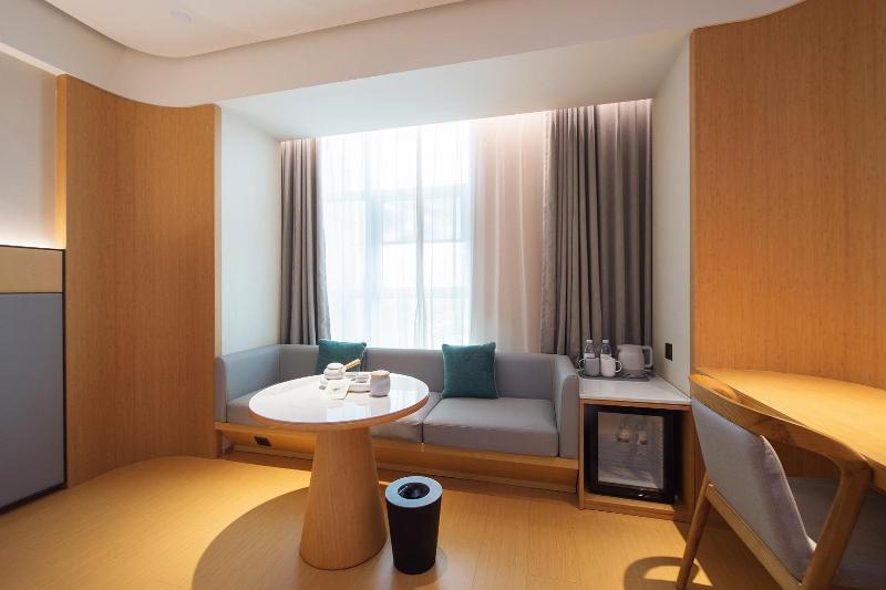 Ji Hotel (Xingtai New Century Plaza Hotel) image