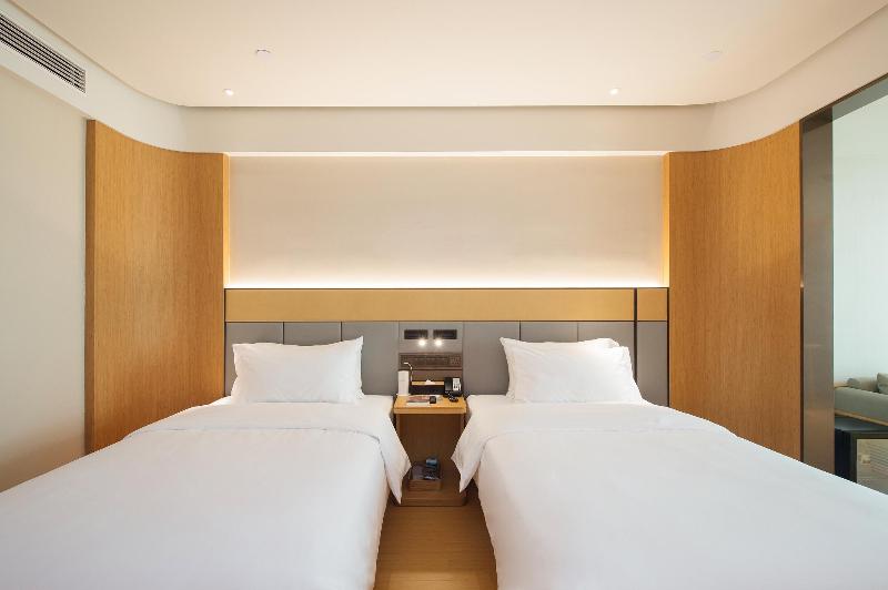 Ji Hotel (Xingtai New Century Plaza Hotel) image