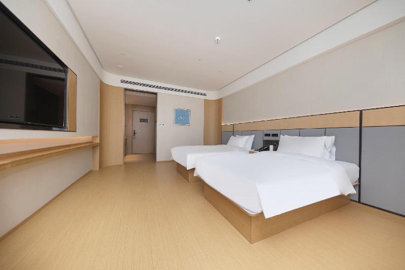 Bed room