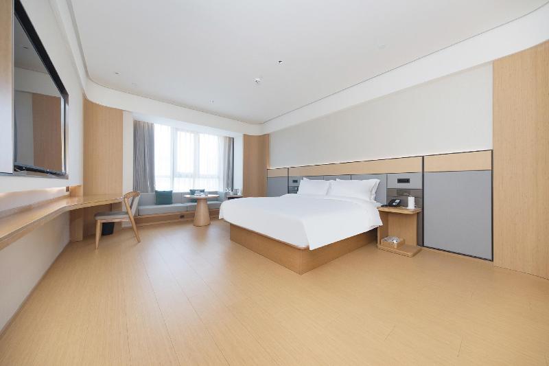 Bed room