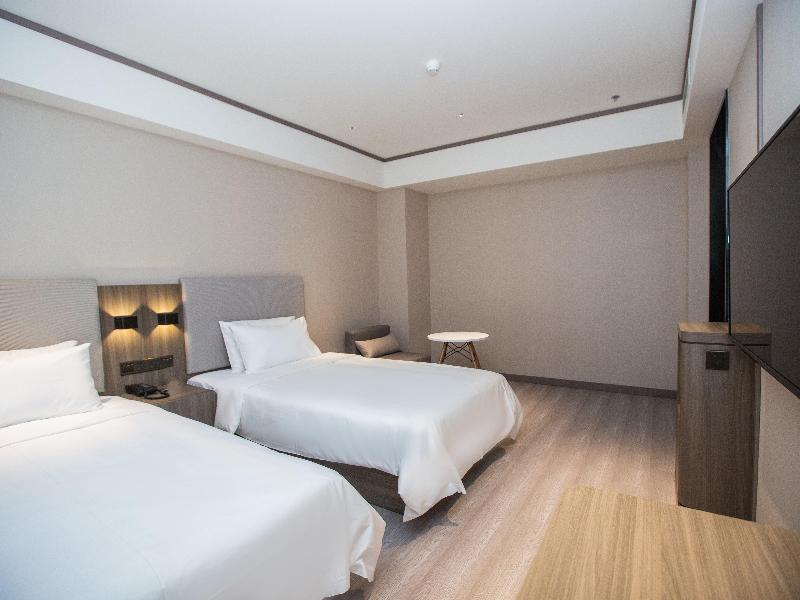 Hanting Hotel (Jiangnan global port ) image