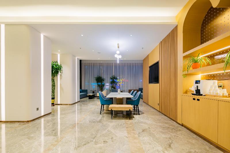 Starway Hotel (Xining Limeng Commercial Pedestrian image