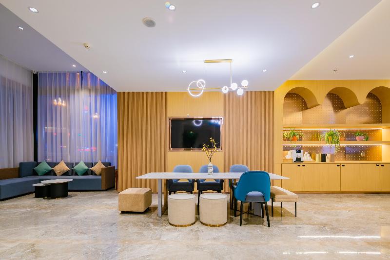 Starway Hotel (Xining Limeng Commercial Pedestrian image