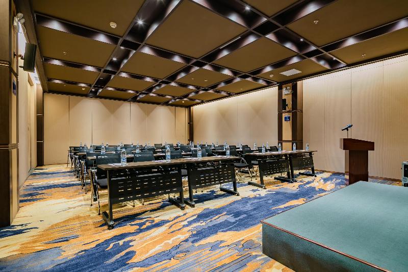 Starway Hotel (Xining Limeng Commercial Pedestrian image