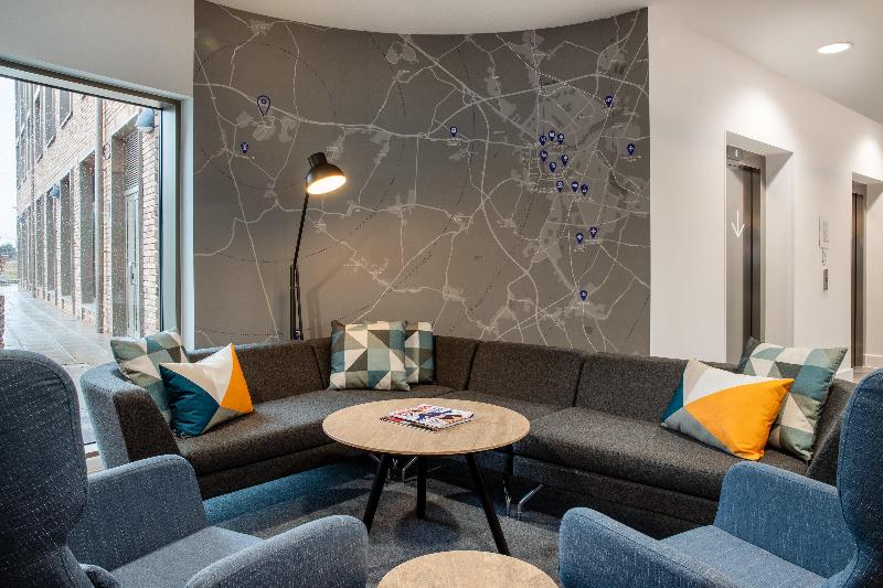Holiday Inn Express Cambridge West Cambourne