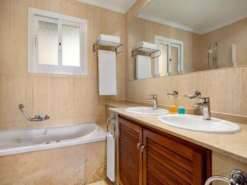 Wyndham Grand Costa del Sol image