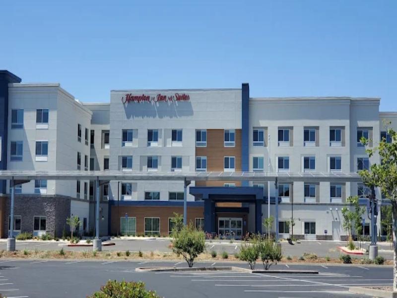 Hampton Inn & Suites Chico image