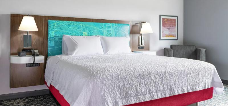 Hampton Inn & Suites Chico image