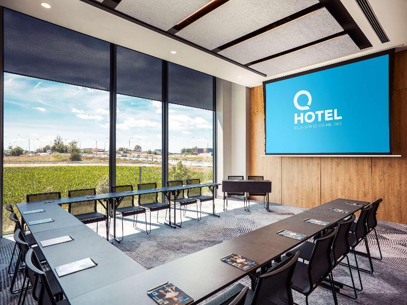Q Hotel Plus Wroclaw Bielany image