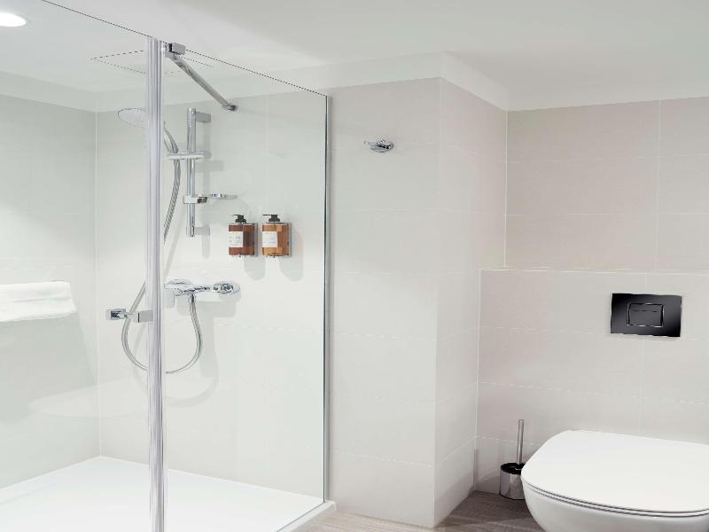 Q Hotel Plus Wroclaw Bielany image