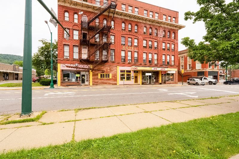 Hotel Bradford Main St PA image